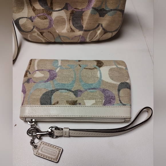 Coach EUC++ 2fer Op Art Signature C Linen Beige Large & Mini Wristlets (W76) - Picture 7 of 15